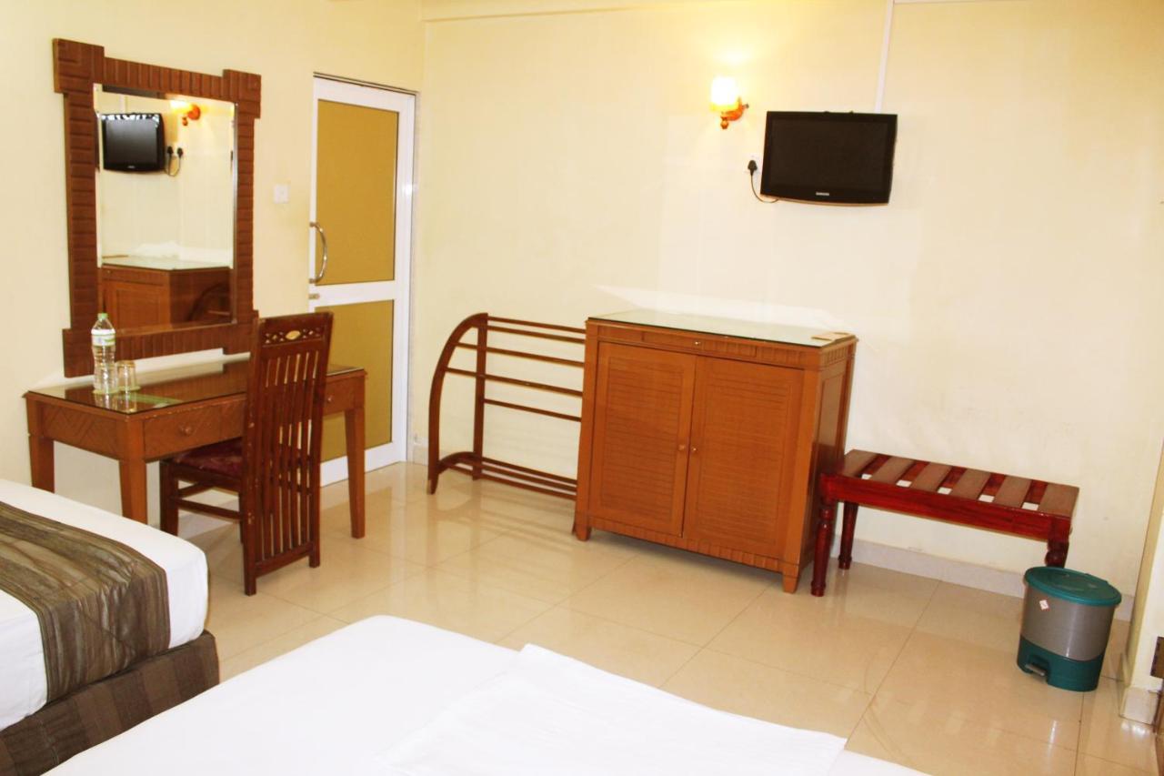 Green Grass Hotel & Restaurant Jaffna Exterior photo