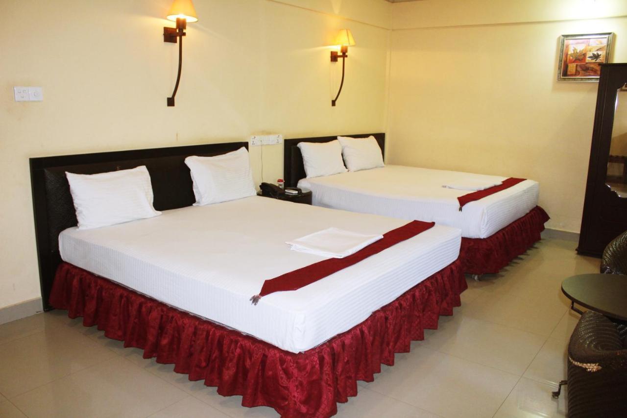 Green Grass Hotel & Restaurant Jaffna Exterior photo