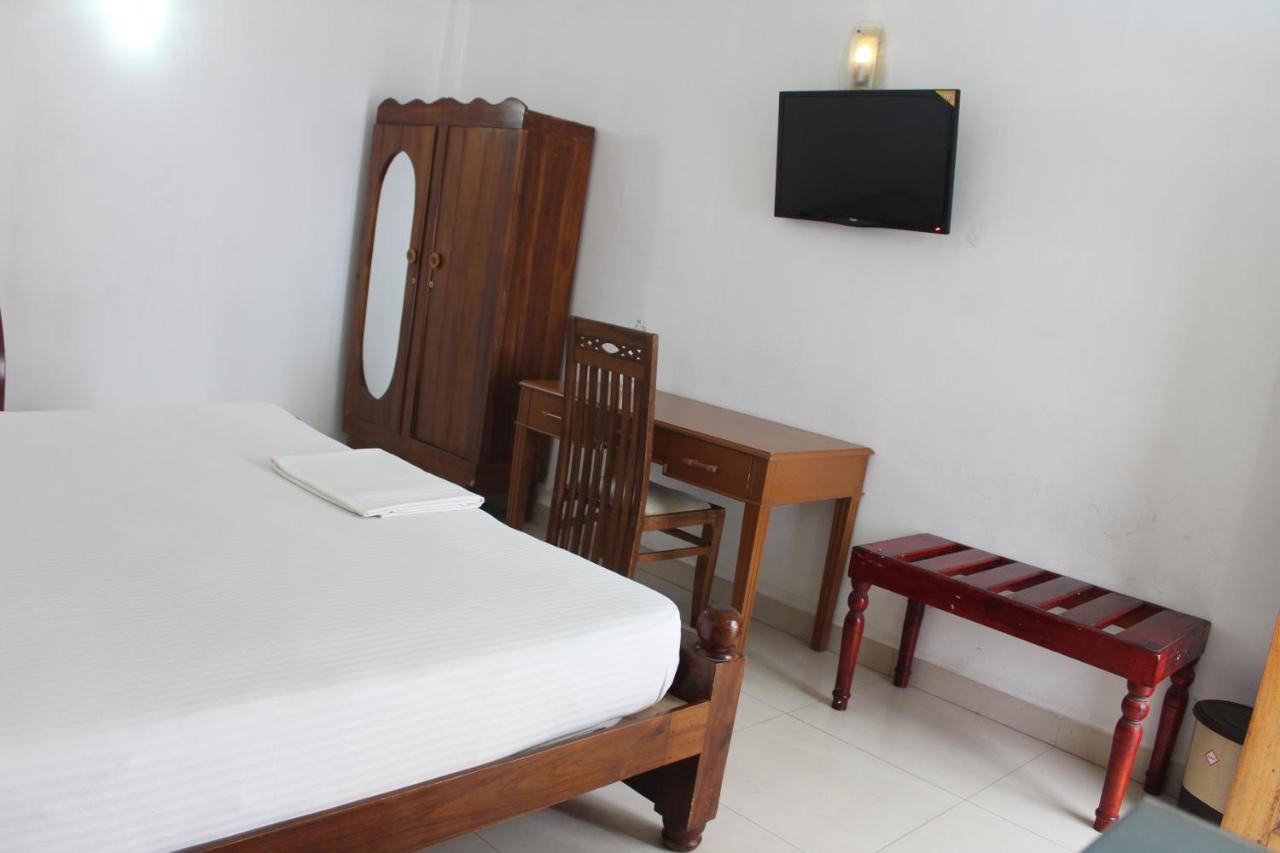 Green Grass Hotel & Restaurant Jaffna Exterior photo
