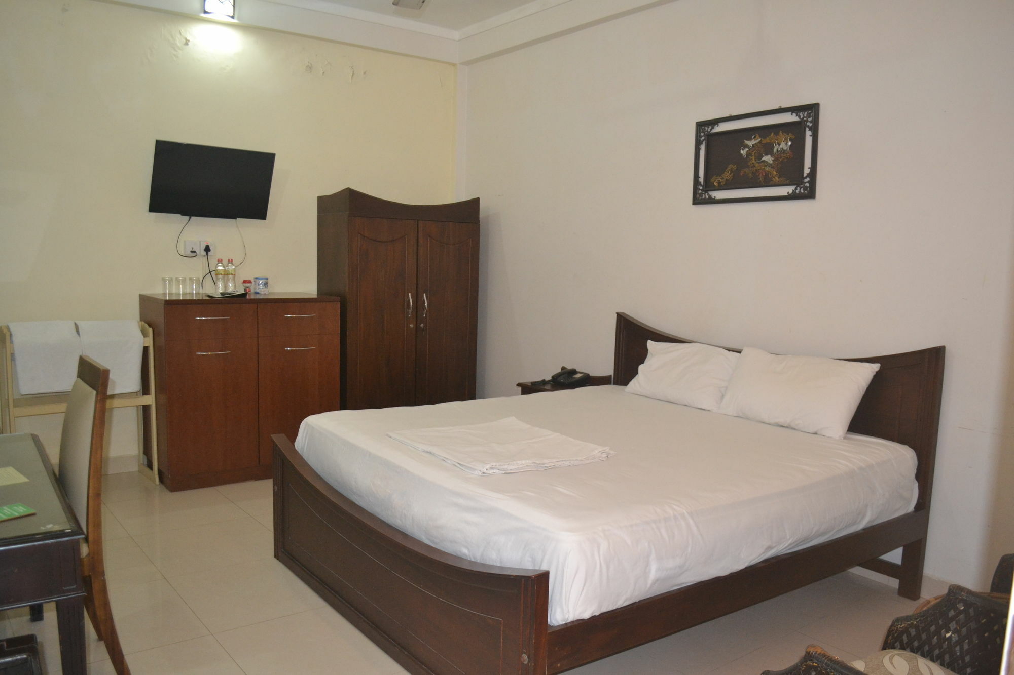 Green Grass Hotel & Restaurant Jaffna Exterior photo