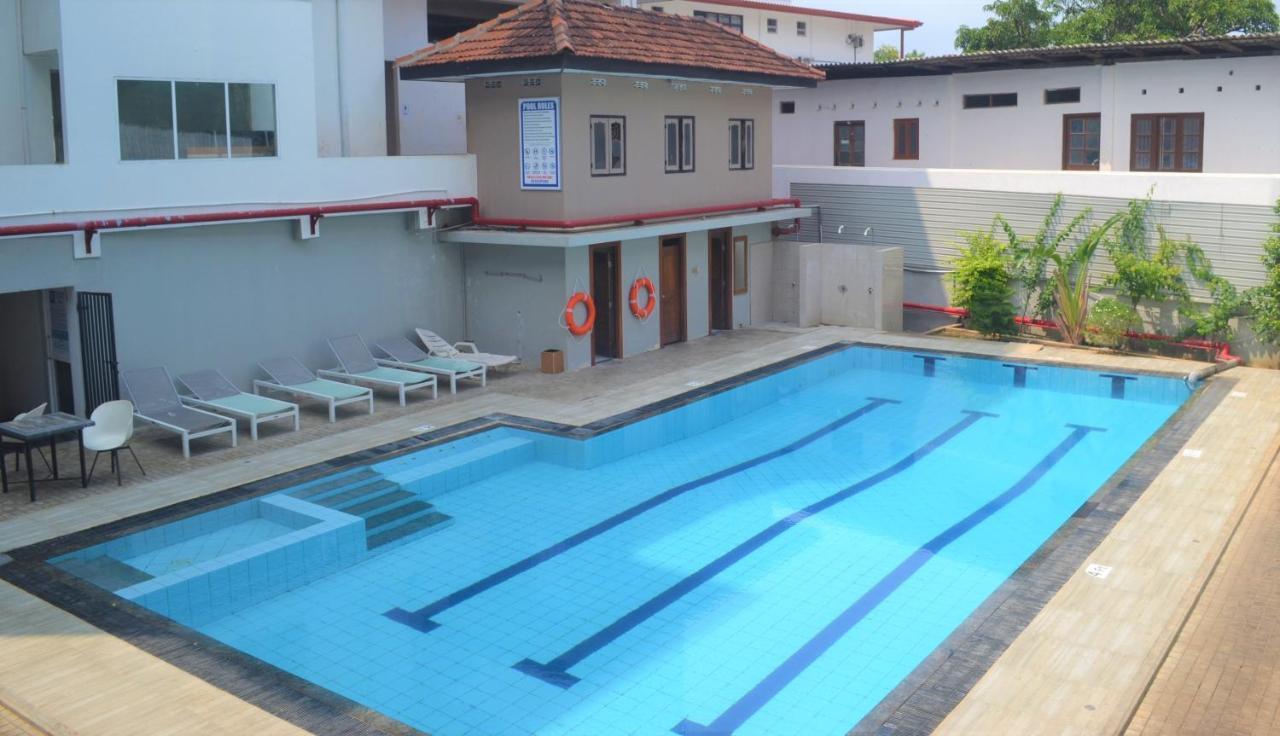 Green Grass Hotel & Restaurant Jaffna Exterior photo